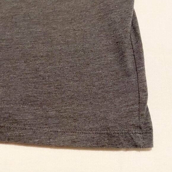 Sonic The Hedgehog Sega Shirt Kids Size Large Tshirt Christmas Hat - Picture 16 of 16